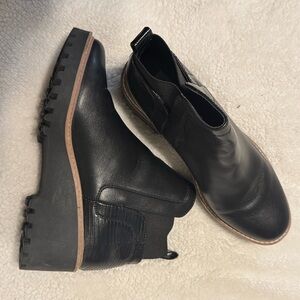 Dolce vita size 9.5 Chelsea boots